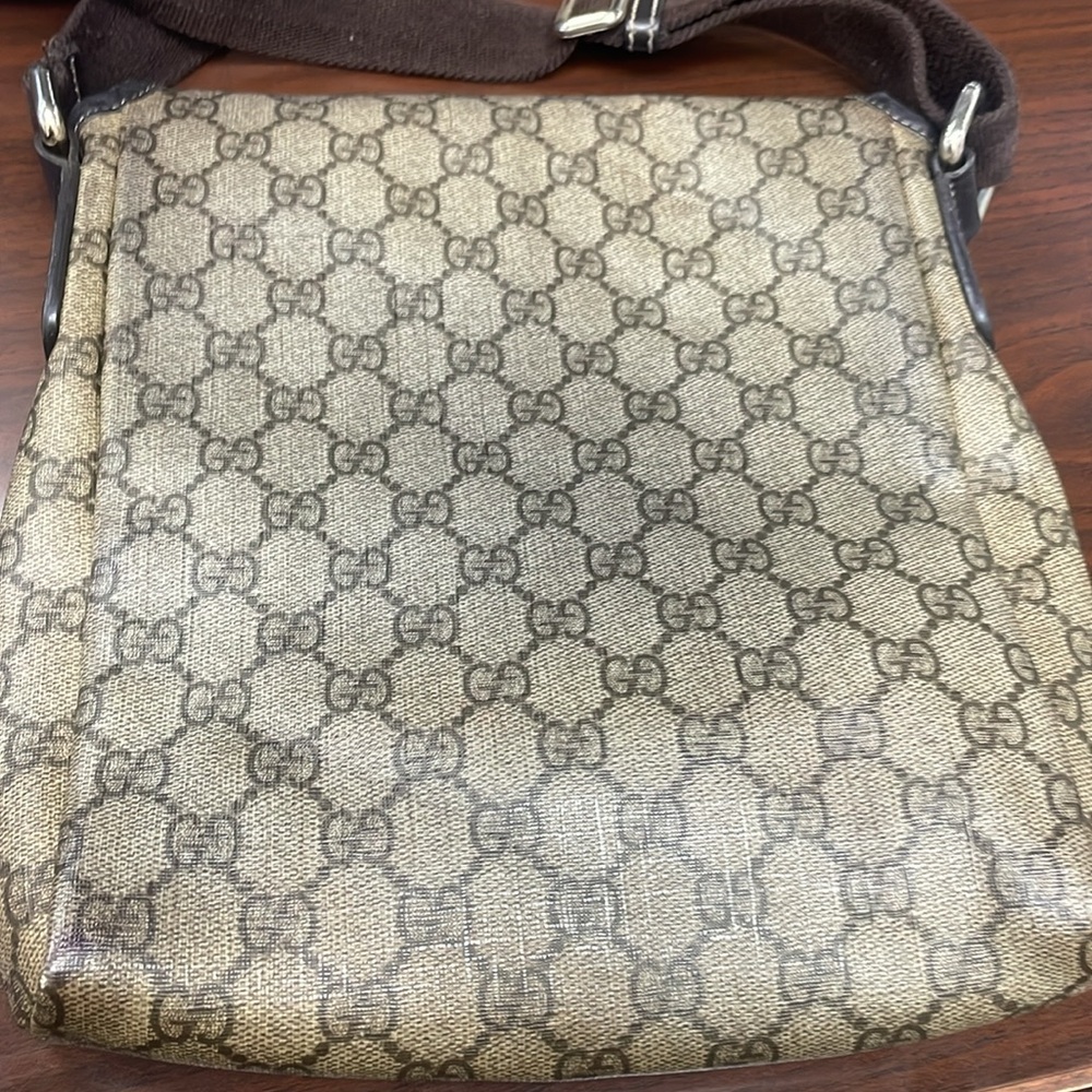 Vintage Gucci GG Supreme Monogram Small Crossbody Flap Bag - Picture 4 of 16